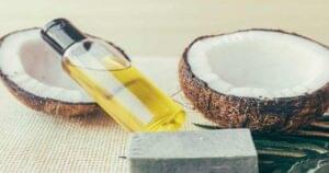 Para que serve o óleo de coco no cabelo
